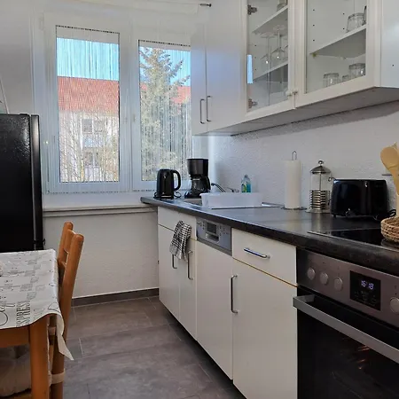Burgk59, 3 Bedroom 6 Beds, Tv, Kitchen And Bath Apartment *