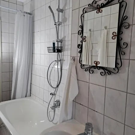 Burgk59, 3 Bedroom 6 Beds, Tv, Kitchen And Bath * Muldenstein