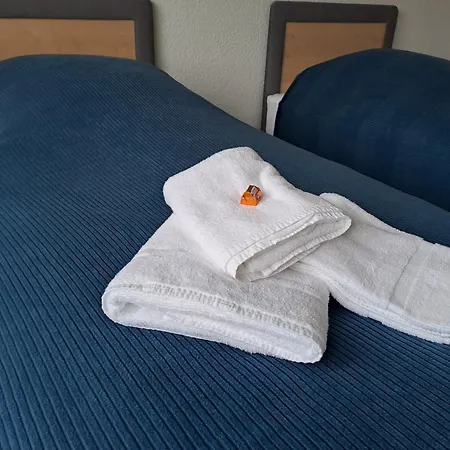 Neueburgk59, App, Kitchen And Bath * Muldenstein