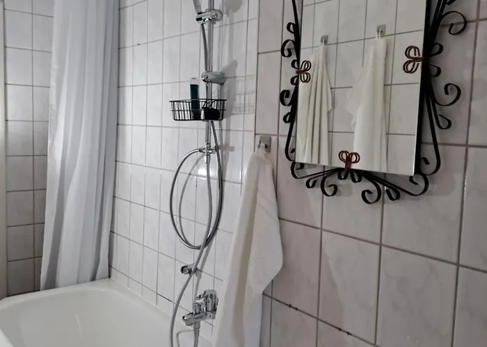 Neueburgk59, App, Kitchen And Bath * Muldenstein